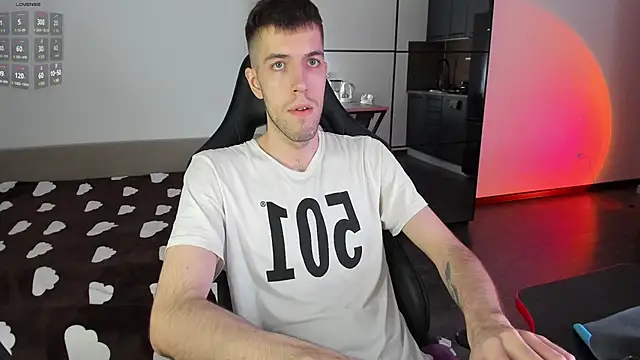 White Dylan online show from 03-07-25, 09:48