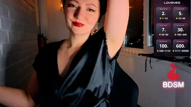 Sandralawrence online show from 12-18-25, 05:17