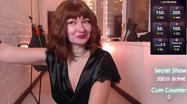 Snapshot of Sandralawrence chatting on 01-25-25, 08:10 Sandralawrence online show from 01-25-25, 08:10