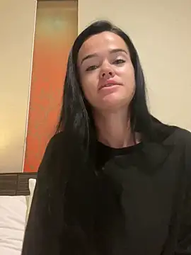 English-Chloe96 online show from 11-12-25, 04:38