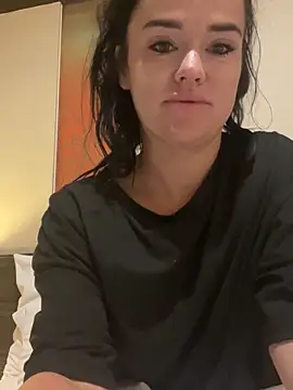 English-Chloe96 online show from 11-06-25, 05:44