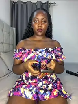 Snapshot of prettiepearl chatting on 07-13-26, 09:25 prettiepearl online show from 07-13-26, 09:25