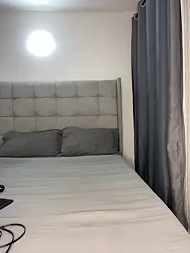 prettiepearl online show from 03-12-26, 04:11