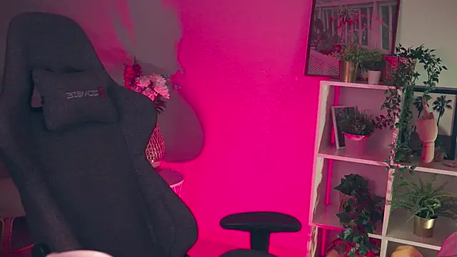 SerenaFerrera online show from 12-10-24, 08:49