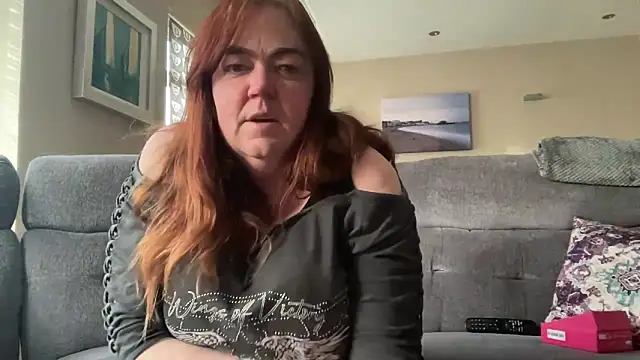 Snapshot of curvy-milf-abbie chatting on 02-17-26, 03:42 curvy-milf-abbie online show from 02-17-26, 03:42