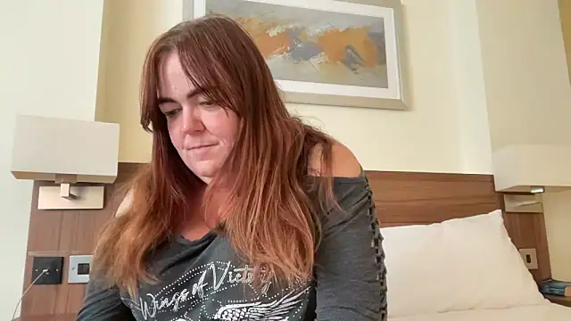 curvy-milf-abbie online show from 11-25-25, 01:22