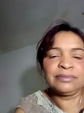 Snapshot of _violetta_- chatting on 09-21-25, 01:49  violetta - online show from 09-21-25, 01:49