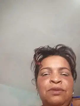 Snapshot of _violetta_- chatting on 03-17-25, 11:35  violetta - online show from 03-17-25, 11:35