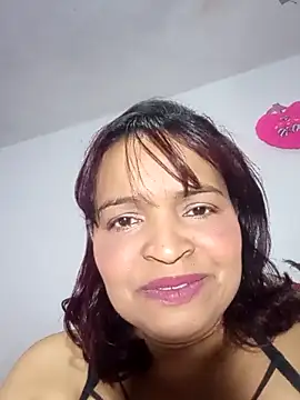 Snapshot of _violetta_- chatting on 09-18-25, 02:58  violetta - online show from 09-18-25, 02:58