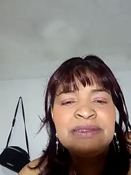 Snapshot of _violetta_- chatting on 09-26-25, 12:12  violetta - online show from 09-26-25, 12:12