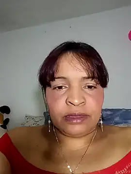 Snapshot of _violetta_- chatting on 09-24-25, 11:54  violetta - online show from 09-24-25, 11:54