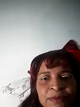 Snapshot of _violetta_- chatting on 03-19-25, 09:48  violetta - online show from 03-19-25, 09:48