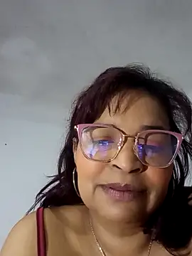 Snapshot of _violetta_- chatting on 10-06-25, 12:28  violetta - online show from 10-06-25, 12:28
