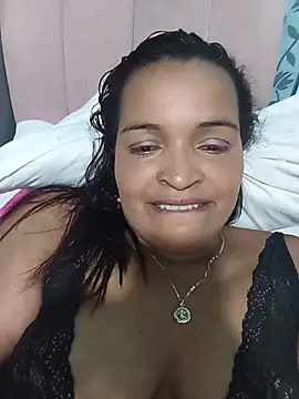 Snapshot of _violetta_- chatting on 07-03-26, 01:56 violetta - online show from 07-03-26, 01:56