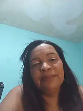 Snapshot of _violetta_- chatting on 07-18-26, 01:30 violetta - online show from 07-18-26, 01:30