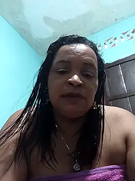 Snapshot of _violetta_- chatting on 07-12-26, 12:28 violetta - online show from 07-12-26, 12:28