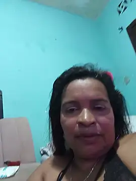 Snapshot of _violetta_- chatting on 06-22-26, 12:49 violetta - online show from 06-22-26, 12:49