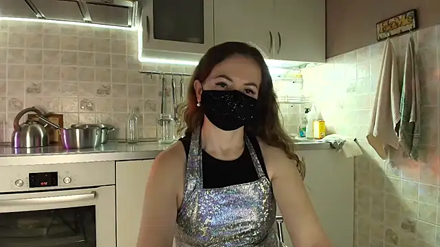 Snapshot of MilfeaN chatting on 05-17-26, 03:34 MilfeaN online show from 05-17-26, 03:34