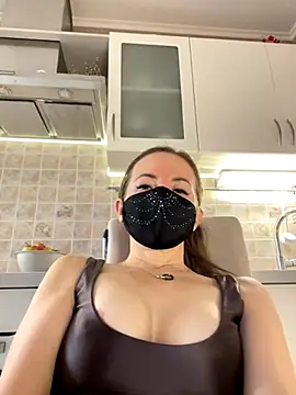 MilfeaN online show from 11-05-25, 08:17