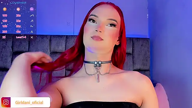 Snapshot of Liittle_foxxxy chatting on 02-16-25, 06:21 Liittle foxxxy online show from 02-16-25, 06:21