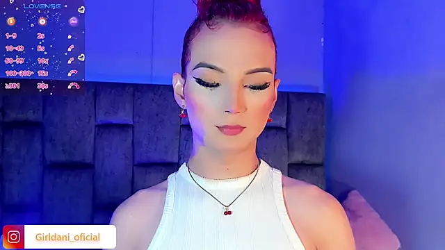 Snapshot of Liittle_foxxxy chatting on 02-28-25, 09:36 Liittle foxxxy online show from 02-28-25, 09:36