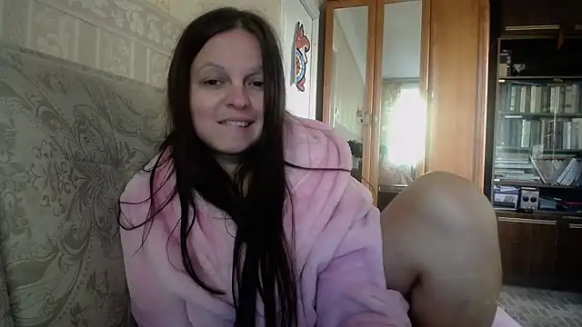 Snapshot of CatMelissa chatting on 09-25-25, 10:32 CatMelissa online show from 09-25-25, 10:32