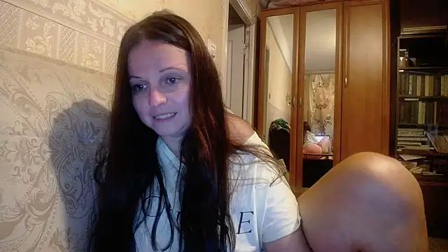Snapshot of CatMelissa chatting on 09-15-25, 09:48 CatMelissa online show from 09-15-25, 09:48