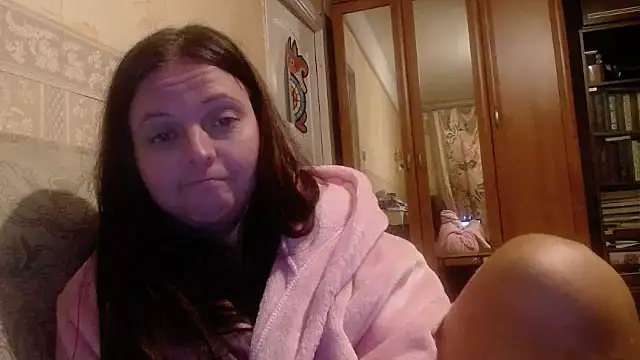 Snapshot of CatMelissa chatting on 09-24-25, 10:27 CatMelissa online show from 09-24-25, 10:27