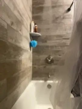 EllaSnow online show from 04-19-26, 05:19