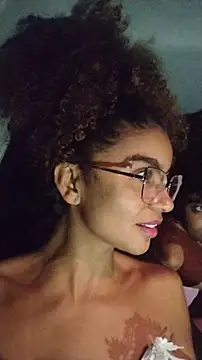 Emanuelle manu online show from 04-18-26, 04:15