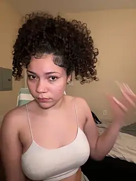 Snapshot of ladylavish chatting on 12-05-24, 07:54 ladylavish online show from 12-05-24, 07:54