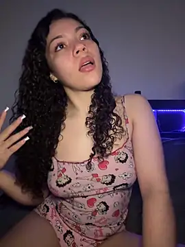 ladylavish online show from 12-18-25, 04:06