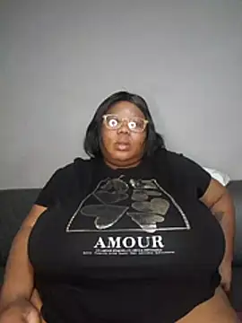 DAIRYBELLELIZxx online show from 07-14-26, 08:04