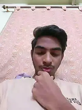 Snapshot of biggboyzz chatting on 01-14-25, 09:13 biggboyzz online show from 01-14-25, 09:13
