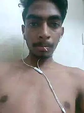 Snapshot of biggboyzz chatting on 12-01-24, 05:29 biggboyzz online show from 12-01-24, 05:29