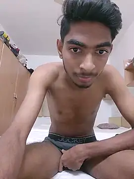 Snapshot of biggboyzz chatting on 12-20-25, 08:44 biggboyzz online show from 12-20-25, 08:44