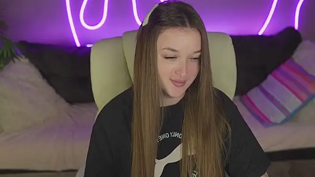 DonnaLustt online show from 11-19-25, 06:08