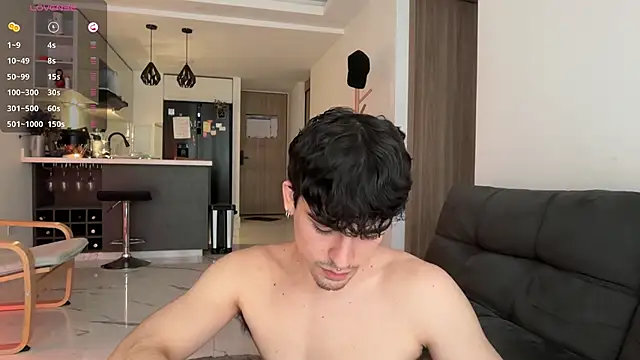 zenn rush1 online show from 10-10-25, 01:56