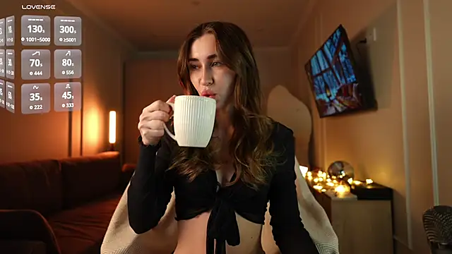 Coconutkittyy online show from 02-23-26, 05:46