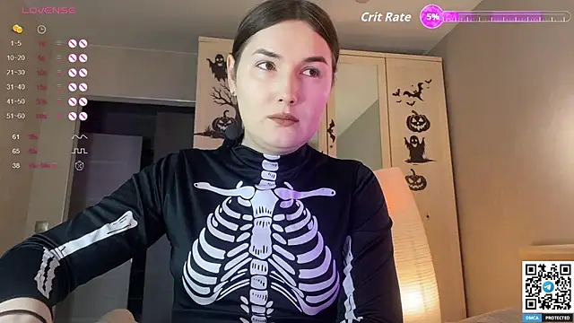 Maria Bowie online show from 10-30-25, 06:44