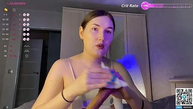 Snapshot of Maria_Bowie chatting on 10-11-25, 08:26 Maria Bowie online show from 10-11-25, 08:26
