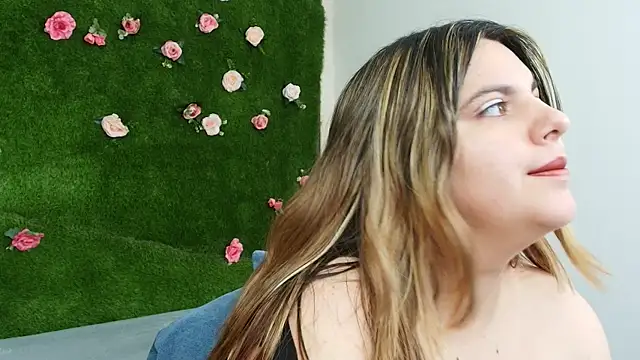 Huge Titties  online show from 05-02-26, 12:21