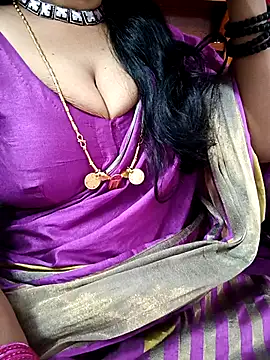 Snapshot of amala_ss chatting on 03-03-25, 07:13 amala ss online show from 03-03-25, 07:13
