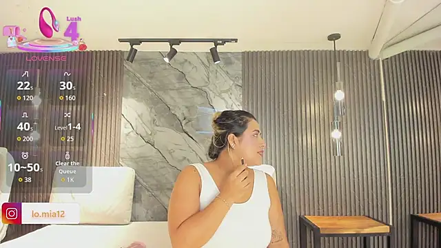 julietha taylor online show from 06-19-26, 01:33
