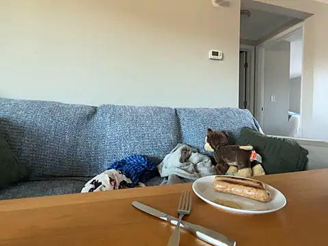 MissSwitch online show from 03-18-25, 05:33