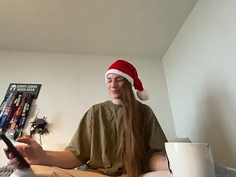 MissSwitch online show from 12-10-24, 01:22