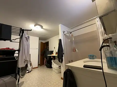MissSwitch online show from 01-20-25, 12:39