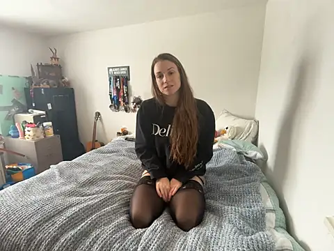 MissSwitch online show from 01-14-25, 05:45