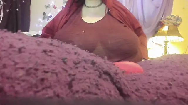 Alli Kat online show from 02-20-25, 01:08