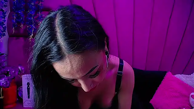 nathalia pink online show from 10-22-25, 12:26